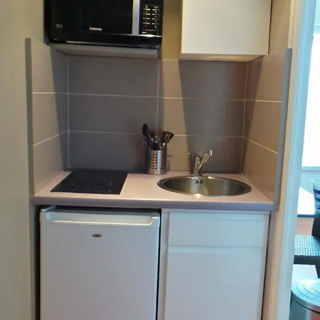 Studio, 128 Rue Jean Jaurès * Brest